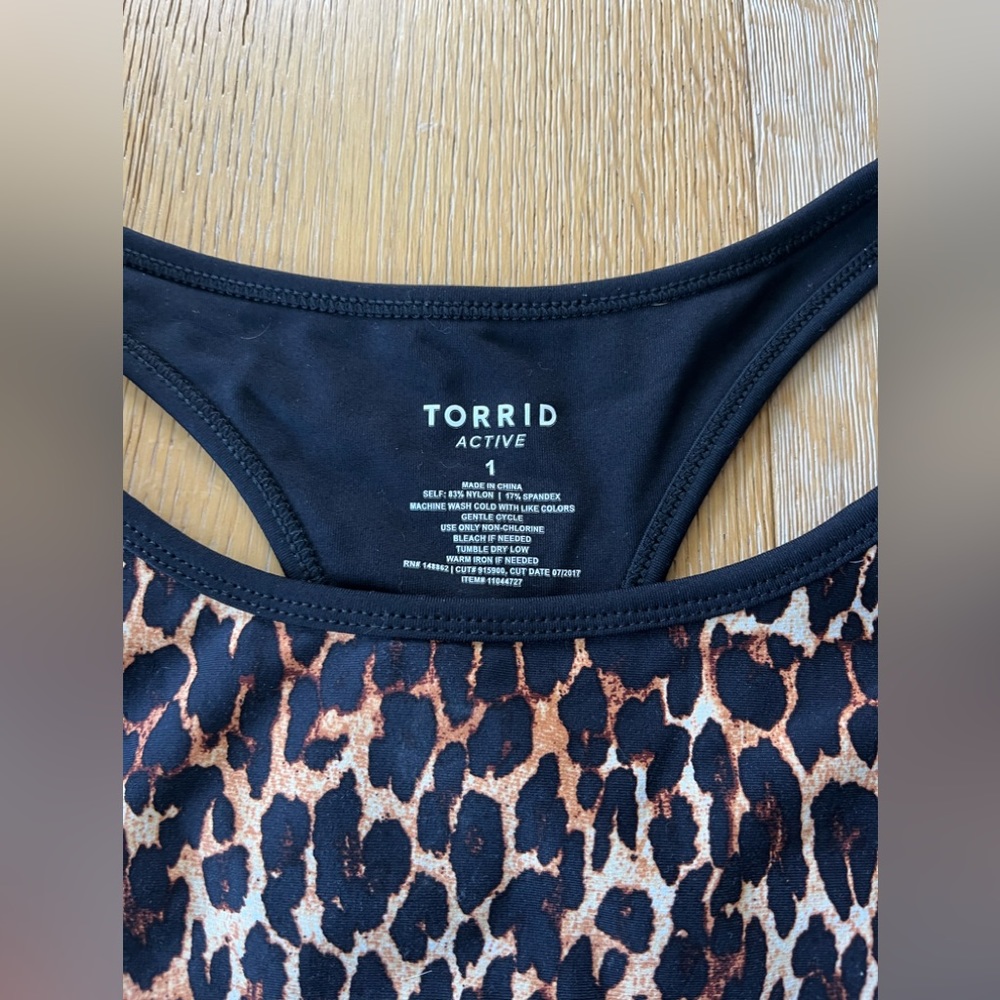 Torrid Active leopard print sports bra 1X - Picture 3 of 6
